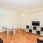 Sunhome - Em بيت ضيافة 3*